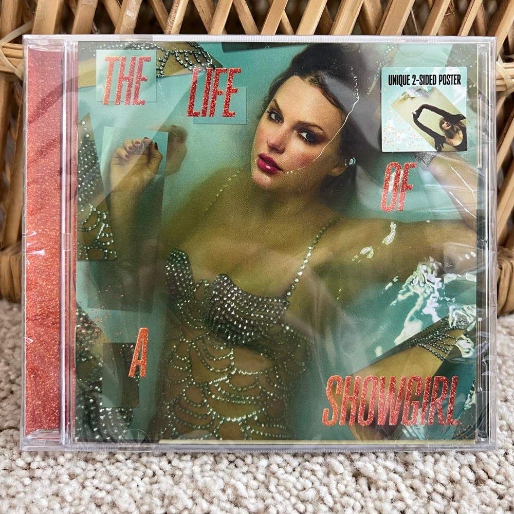 Taylor Swift the life of a showgirl CD